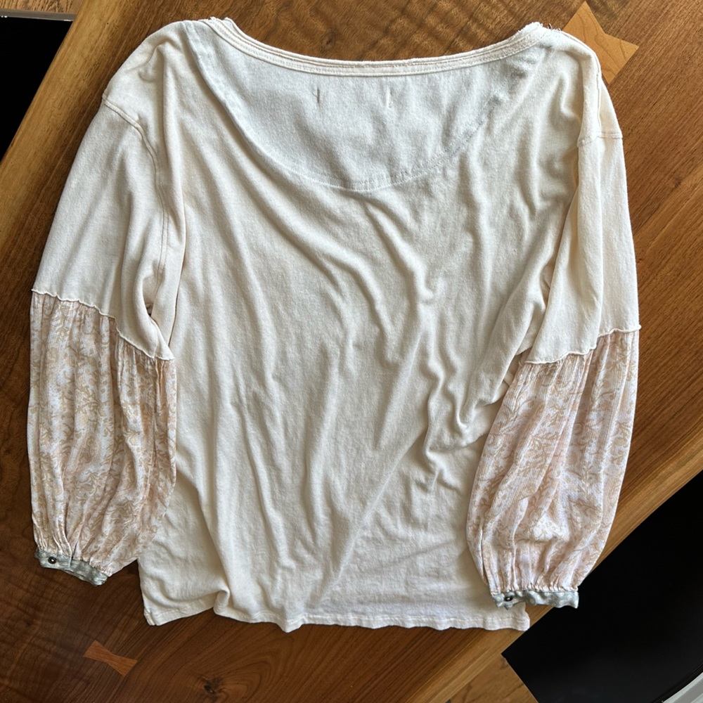 FREE PEOPLE Jade Long Sleeve Contrast Print Pattern Top. Size S. - Picture 12 of 15